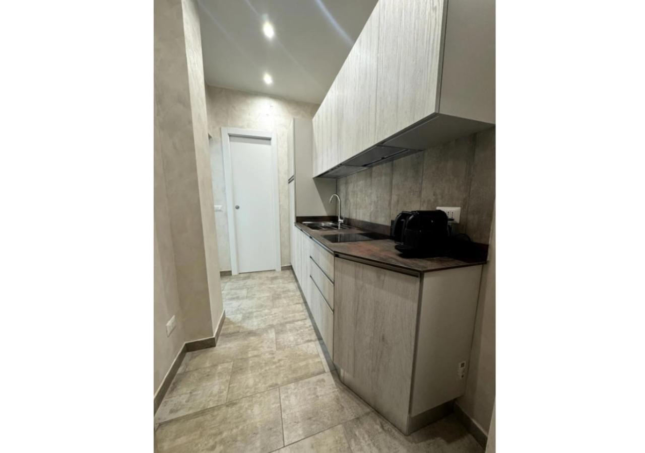 Apartmán La Palmetta - Vicino Metro A Řím Exteriér fotografie