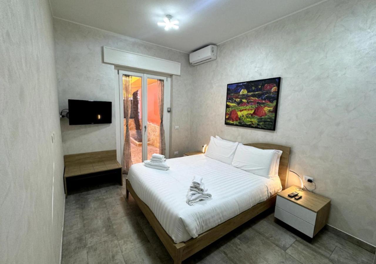 Apartmán La Palmetta - Vicino Metro A Řím Exteriér fotografie